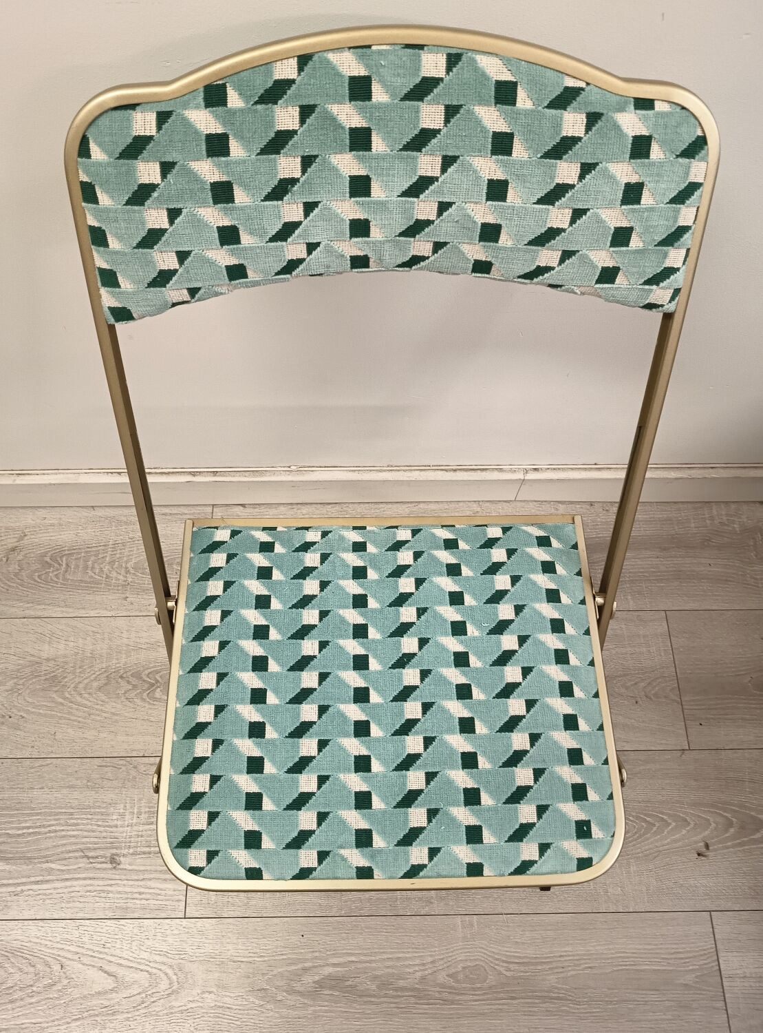Folding chair
