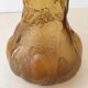 Vase italien en verre ambré avec décors de fruits en relief