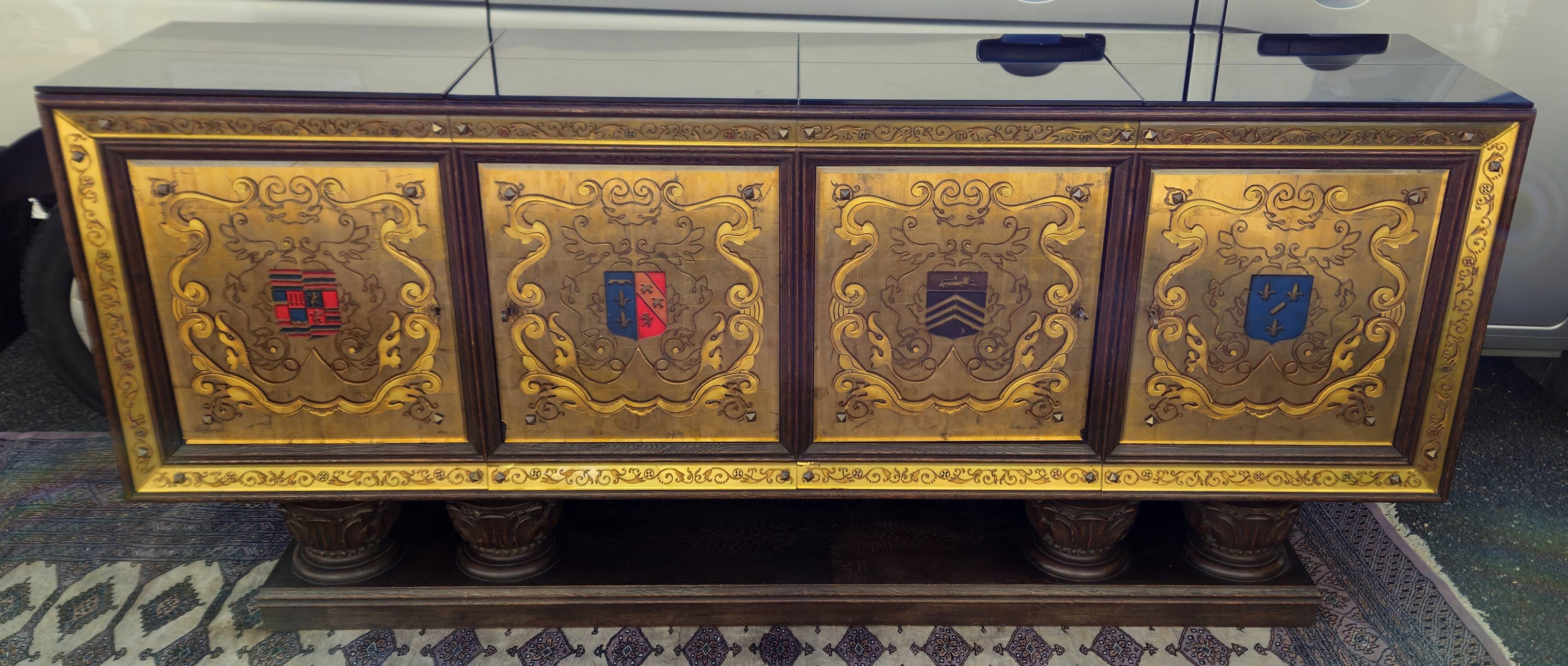 Important buffet / enfilade Art Deco period in polychrome engraved glass.