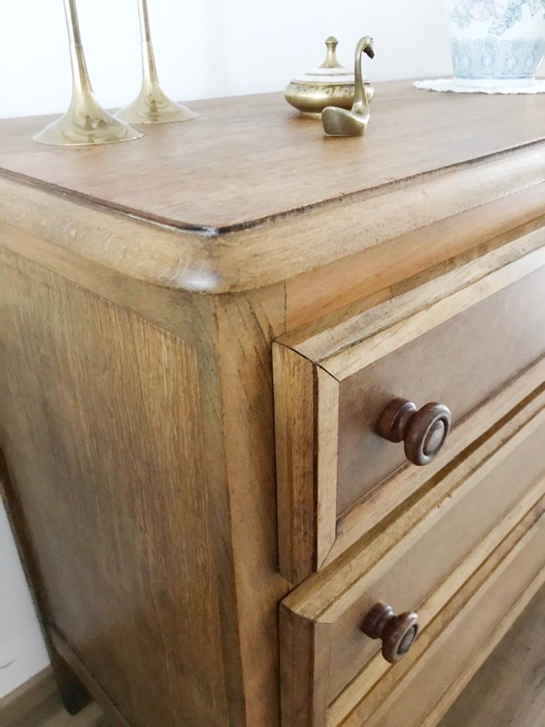 Chest of drawers
