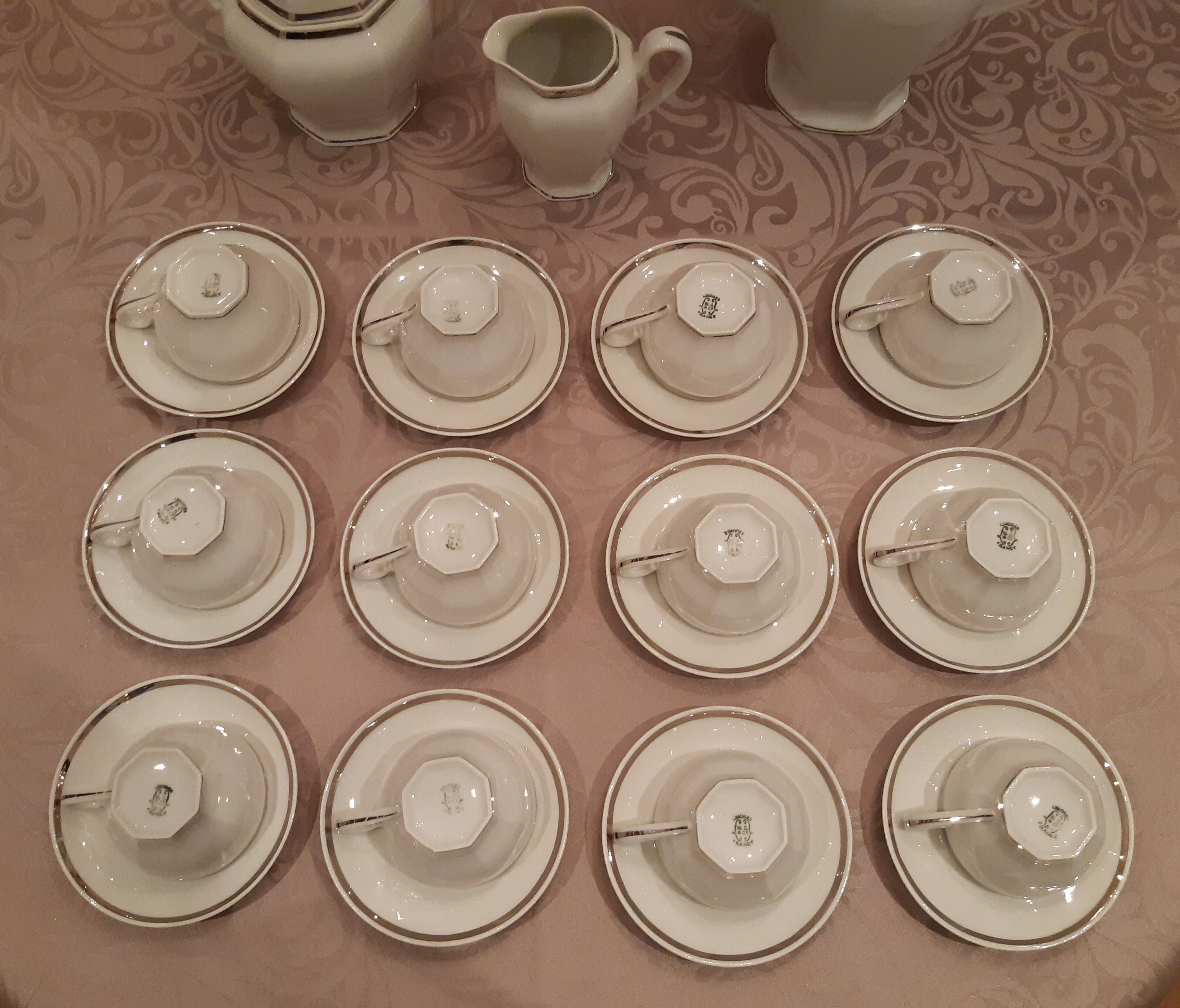 Complete art deco service in Limoges porcelain 12 cups
