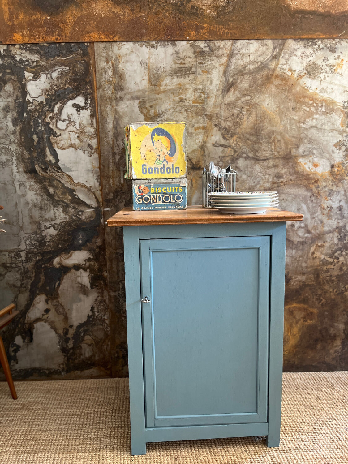 Buffet ancien bleu zingueur
