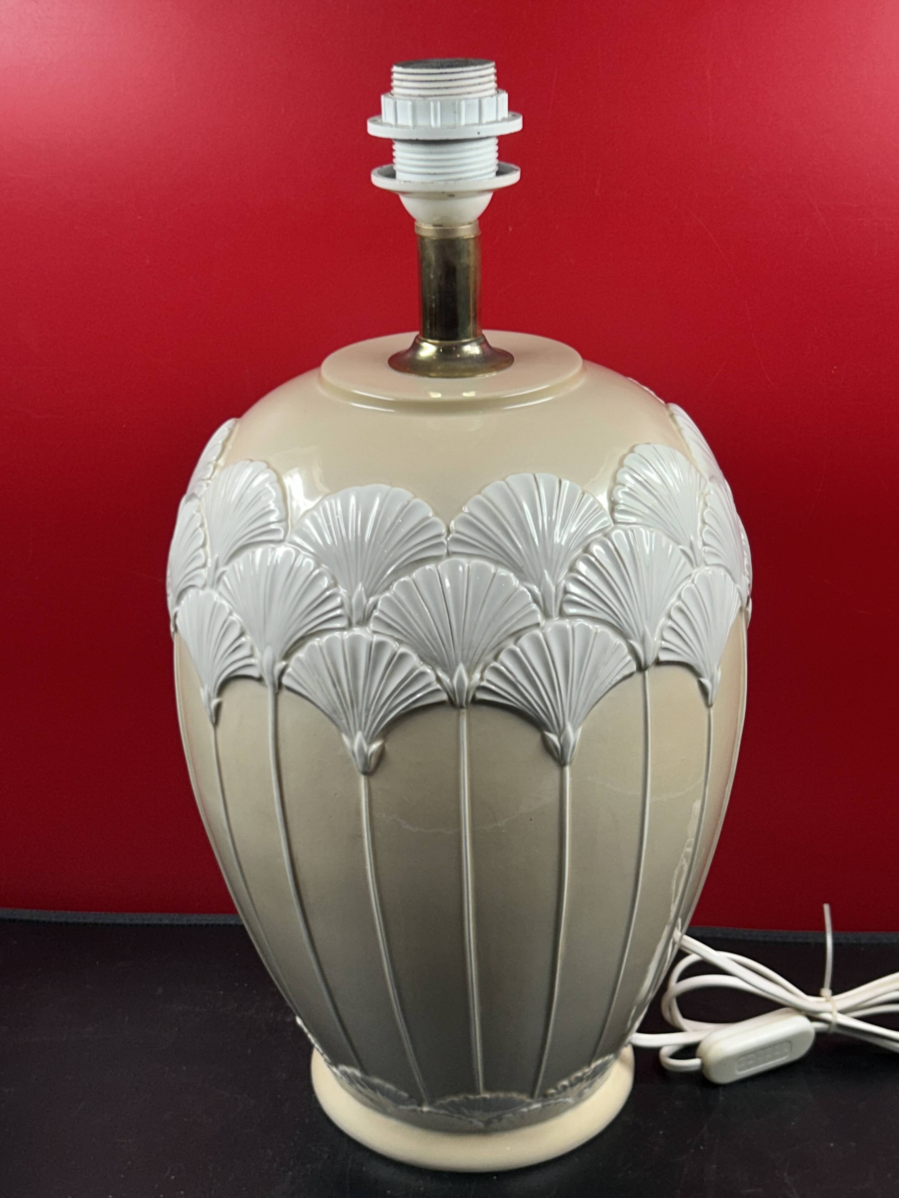 Pair of cream ceramic lamps, 1980s, art deco style, Miami light 73