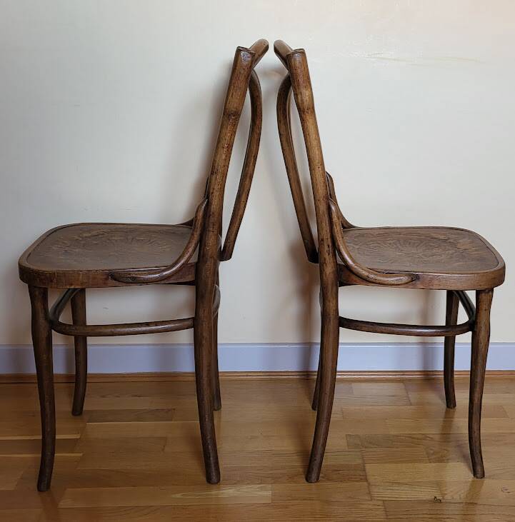 Set of 2 J & J Kohn chairs