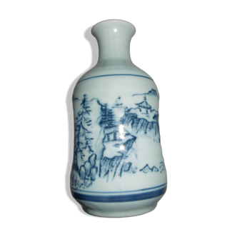 Small vase variations of blue
