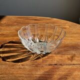 Small vintage Arcoroc Codec glass salad bowl with stylized petal patterns