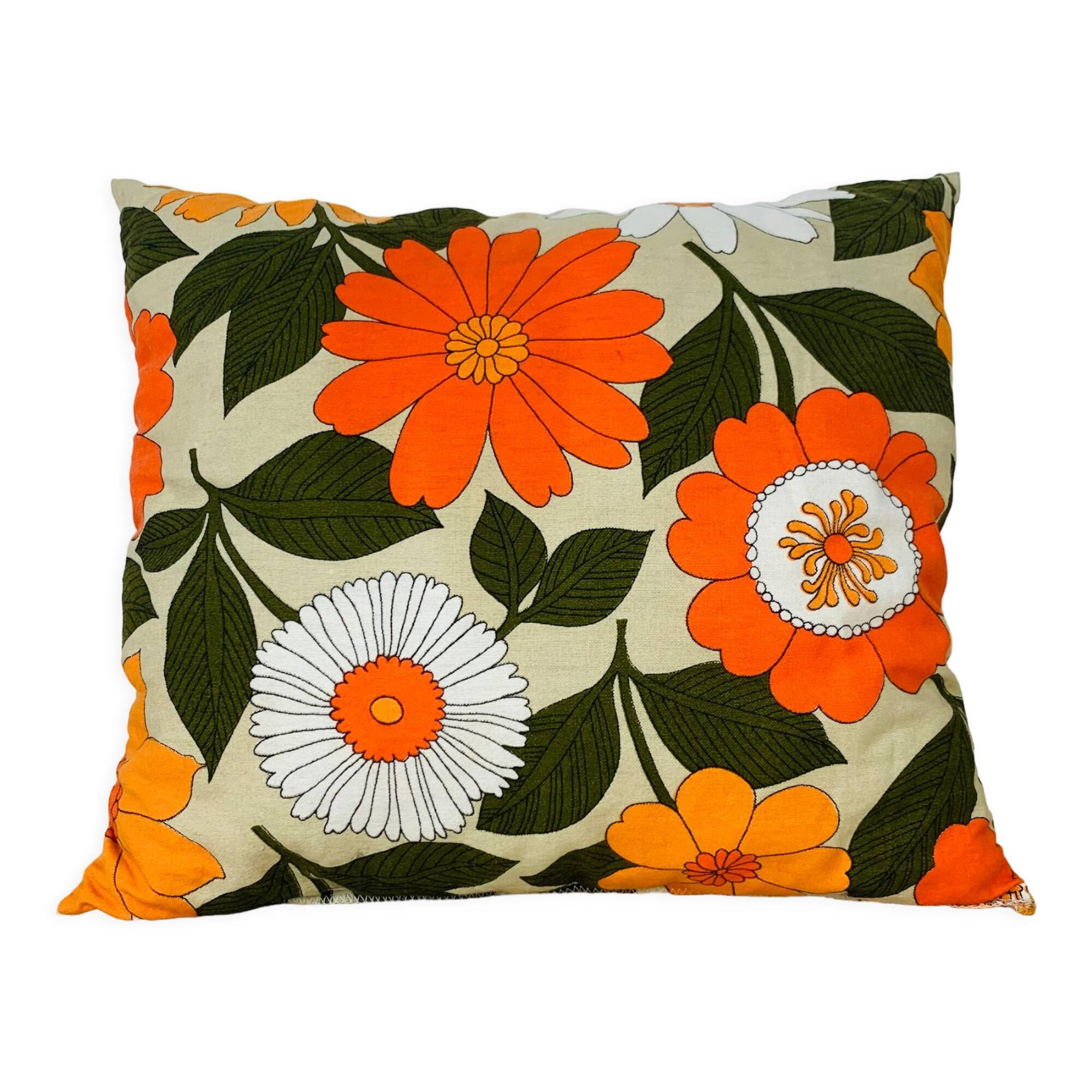 Cushion flowers 70s vintage