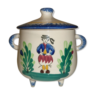 3-foot Breton pot