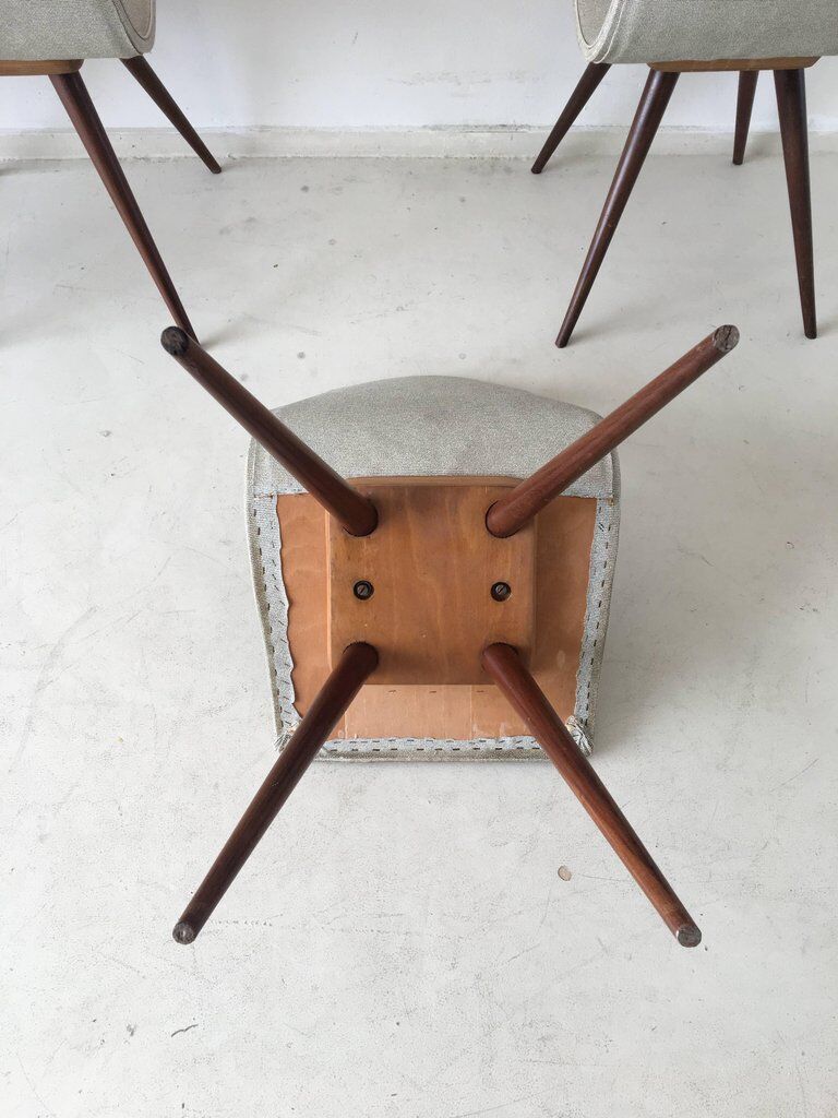Ensemble de 4 chaises blanche et grise  années 1950