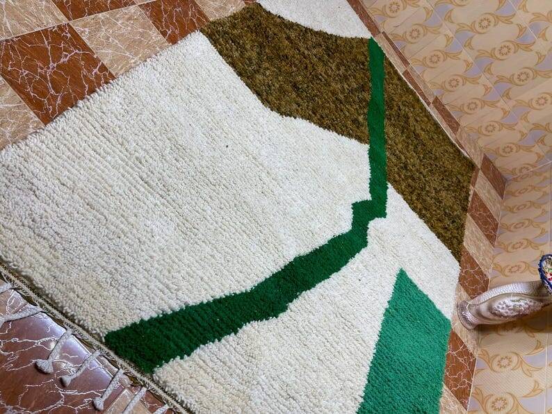 Handmade Berber rug size 150 x 250 cm