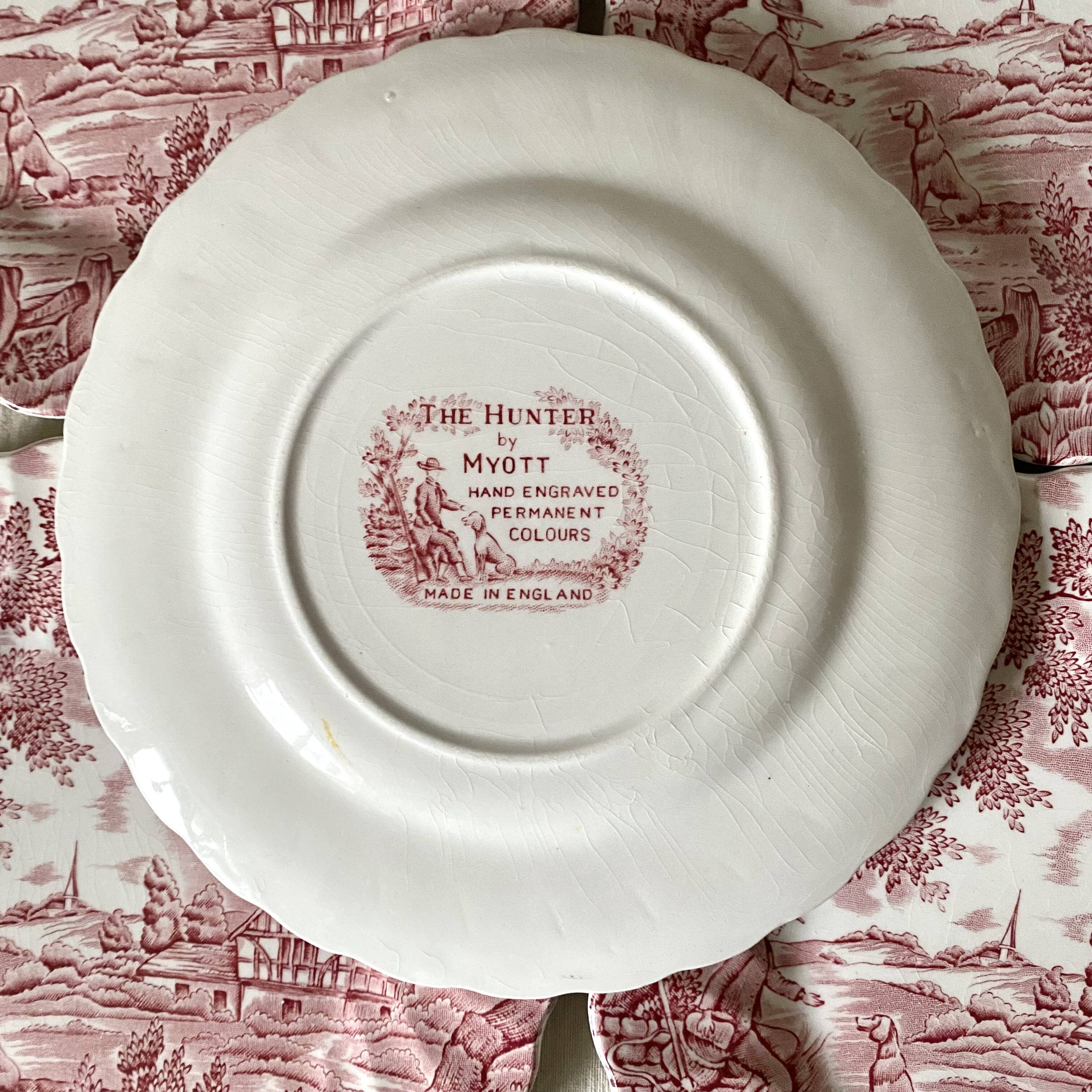 English porcelain dessert plates "the hunter" by Myott