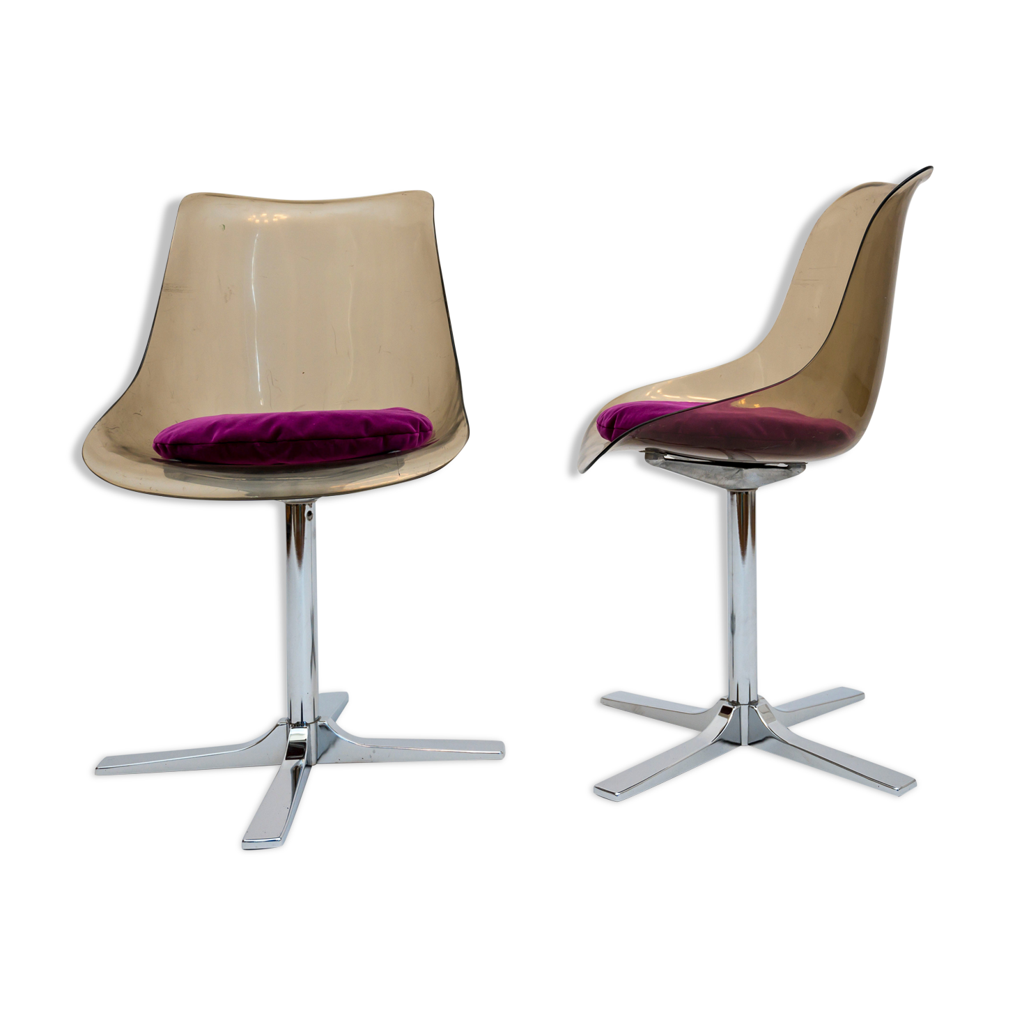 Couple of tulip chairs in plexiglas