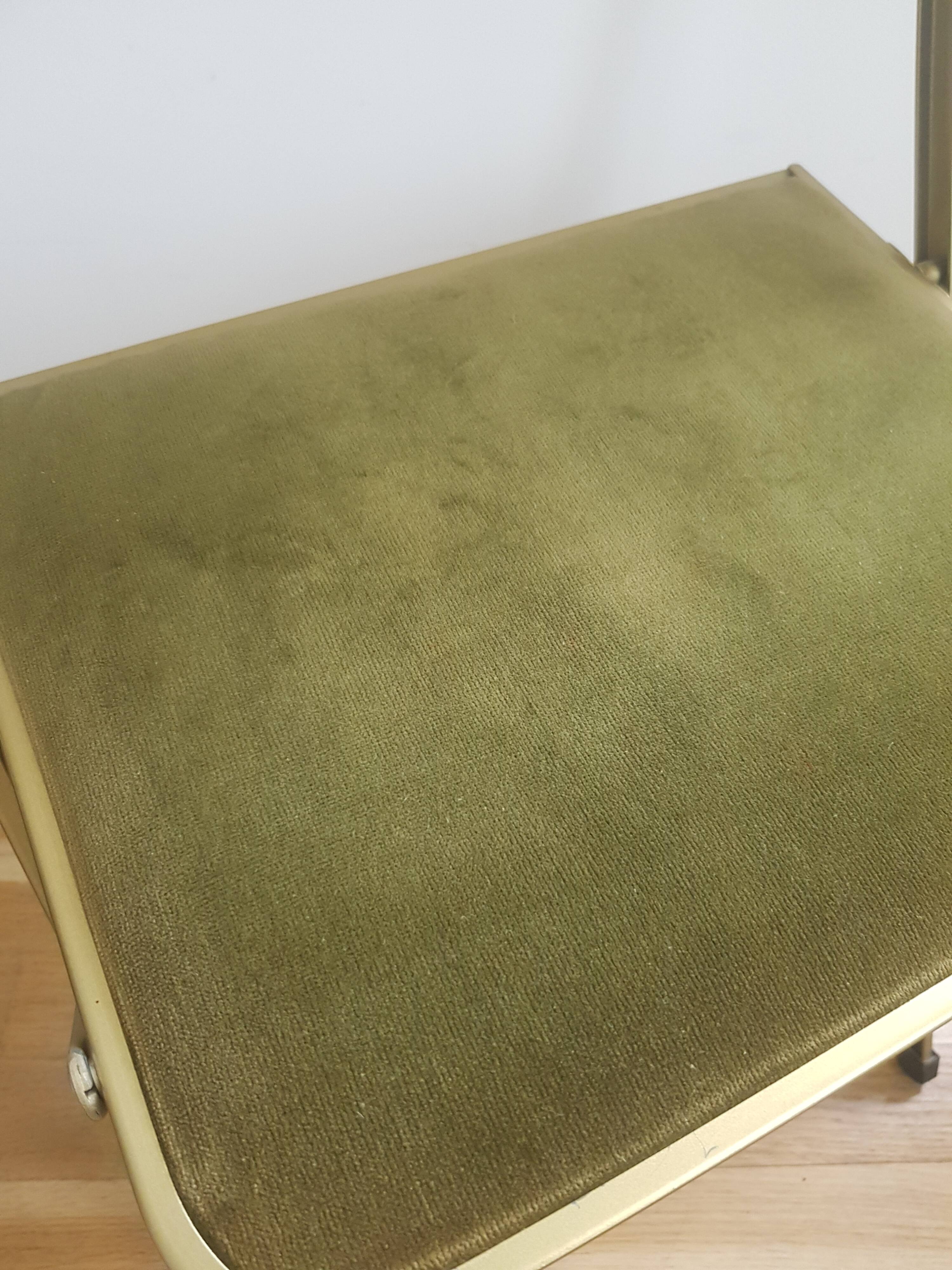 Velvet folding chair