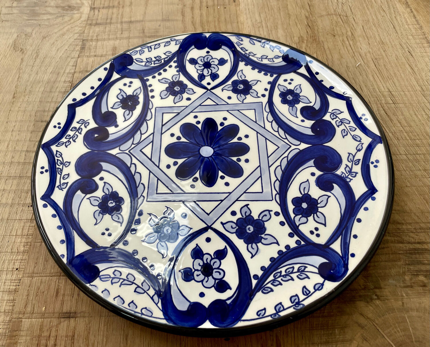 Spanish decorative plate