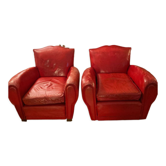 2 fauteuils club «  moustache », années 30, en cuir rouge