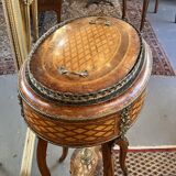 Very beautiful and old wooden marquetry planter, Napoleon III period, mid-19th century.