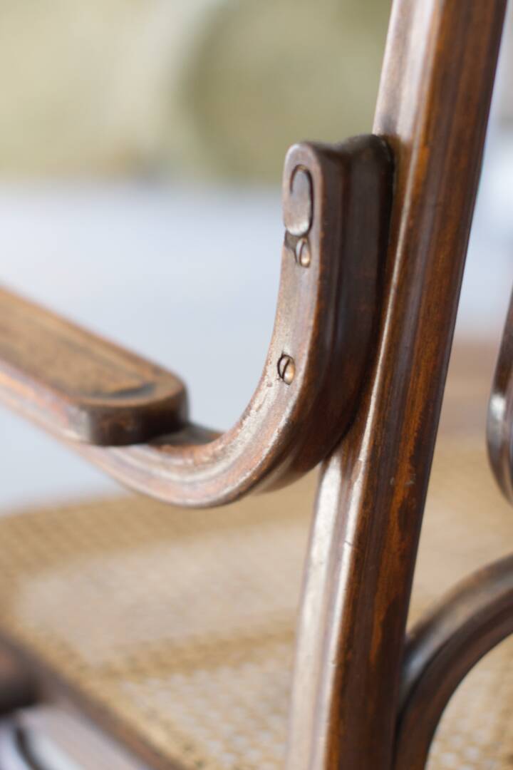 Michael Thonet curved walnut armchair - 1914