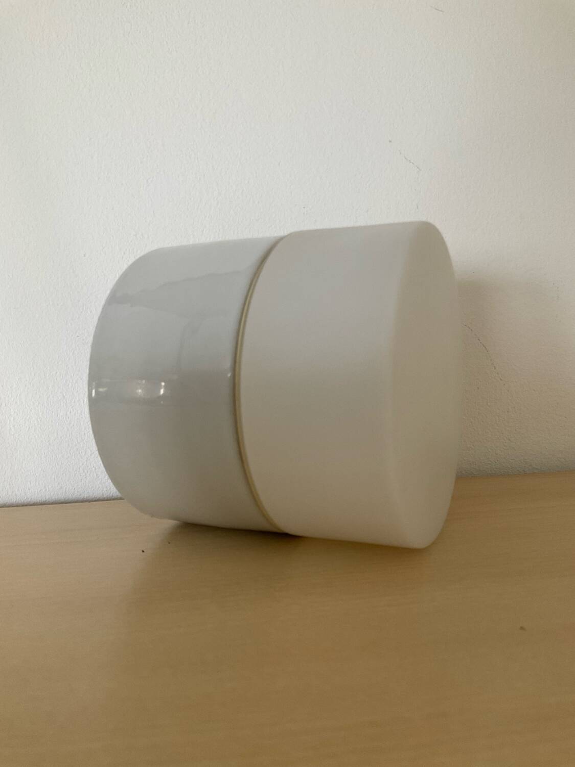 Vintage porcelain and opaline wall lamp from the 60s