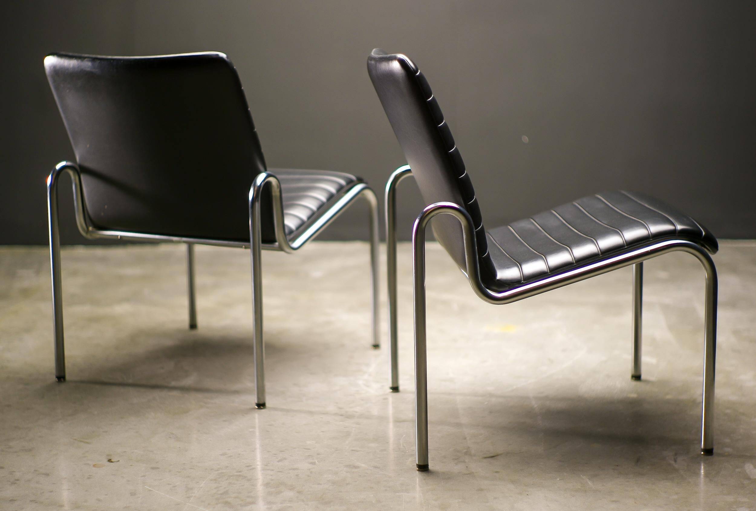 Pair of sun loungers Kho Liang Ie Model No 703, 1968