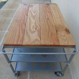 Metallic trolley with wheels, 3 levels with wooden top.