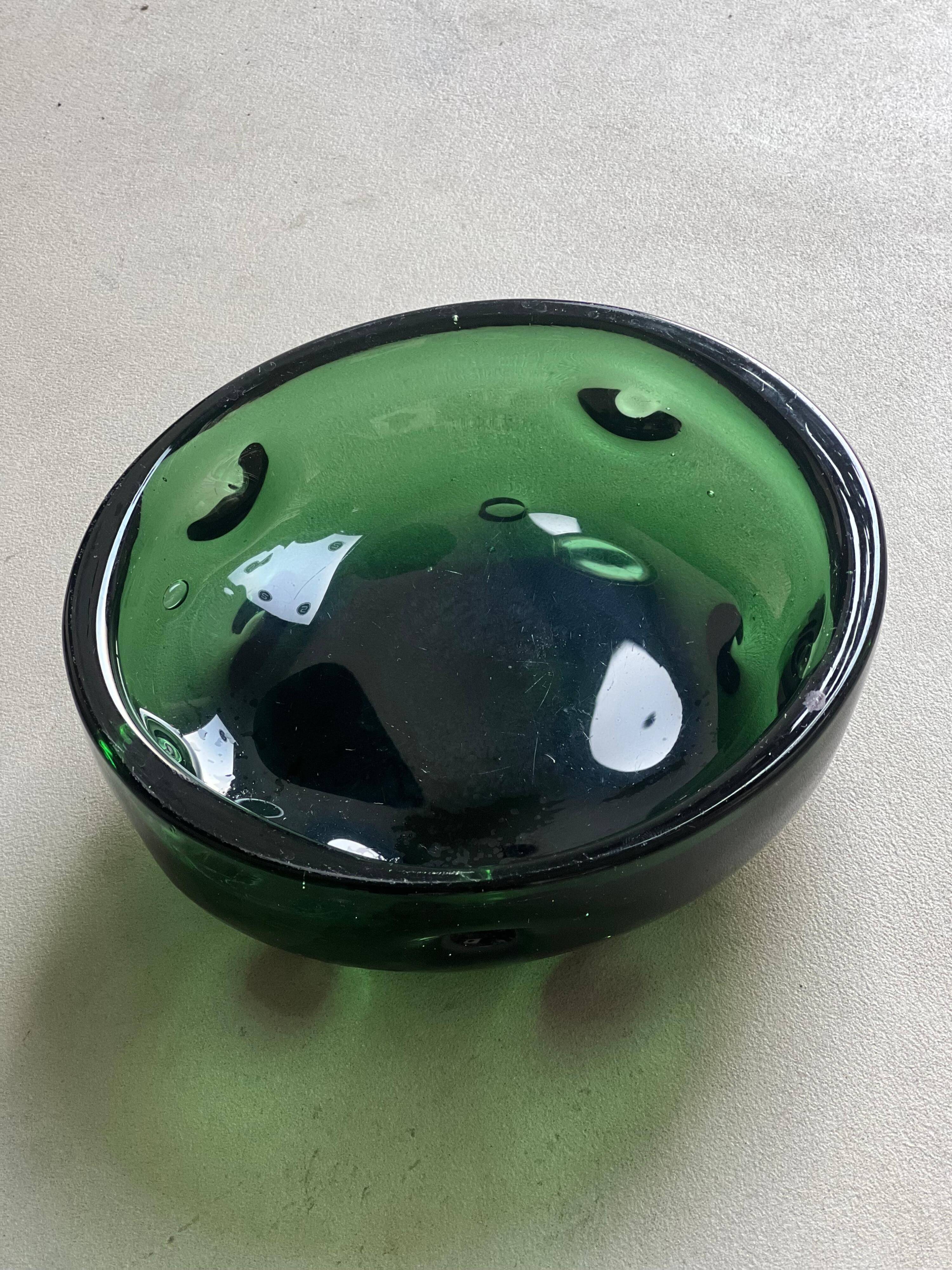 Bol vintage en verre de Murano, vert émeraude, Vetrerie Empoli fabriqué en Italie