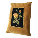 Velvet cushion