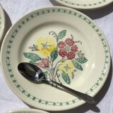 6 assiettes dessert faïence crème fleurs