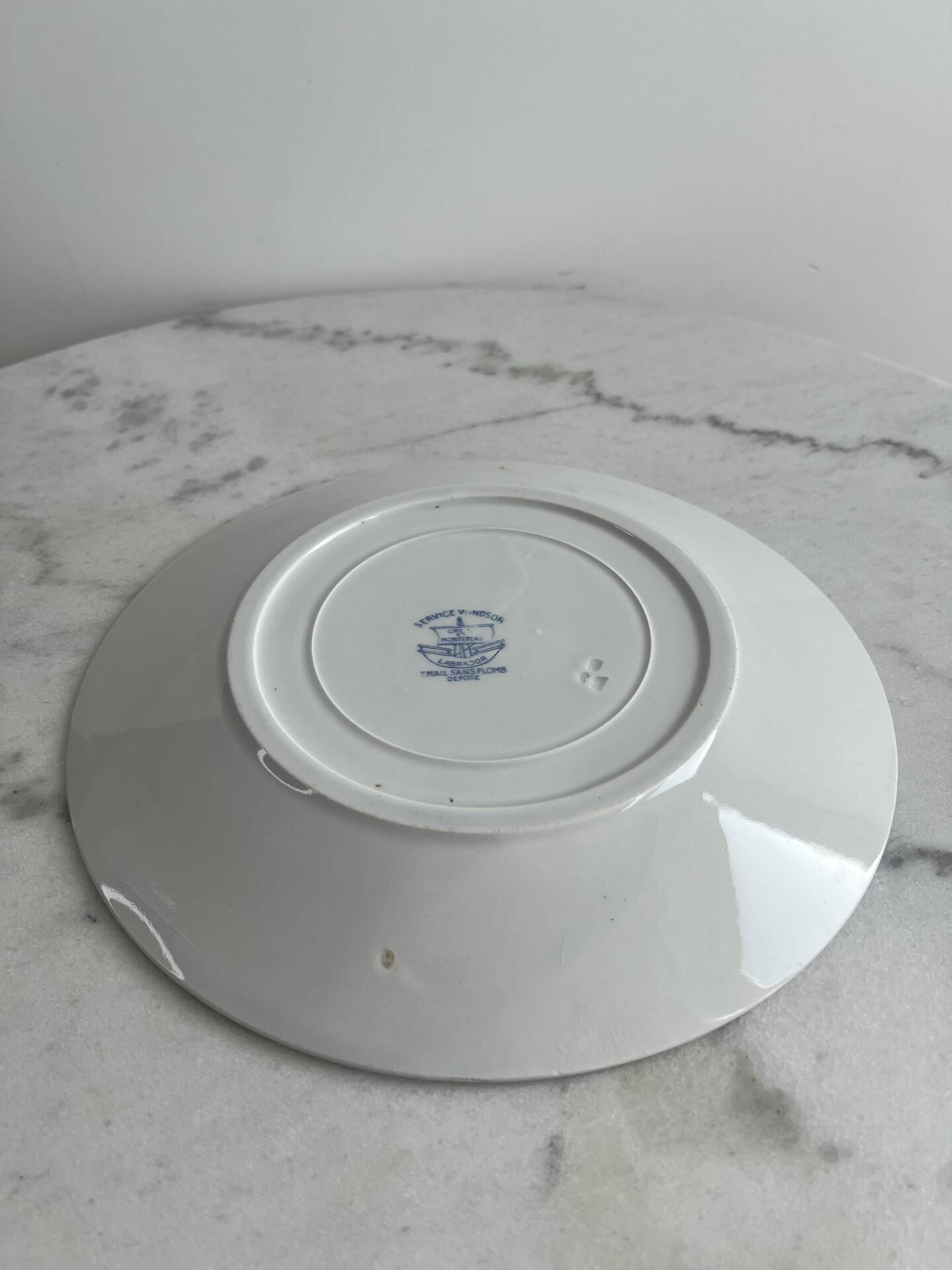 Windsor Creil and Montereau flat plate 24.5cm