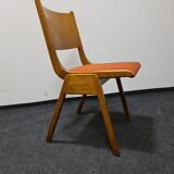 Stacking chair
