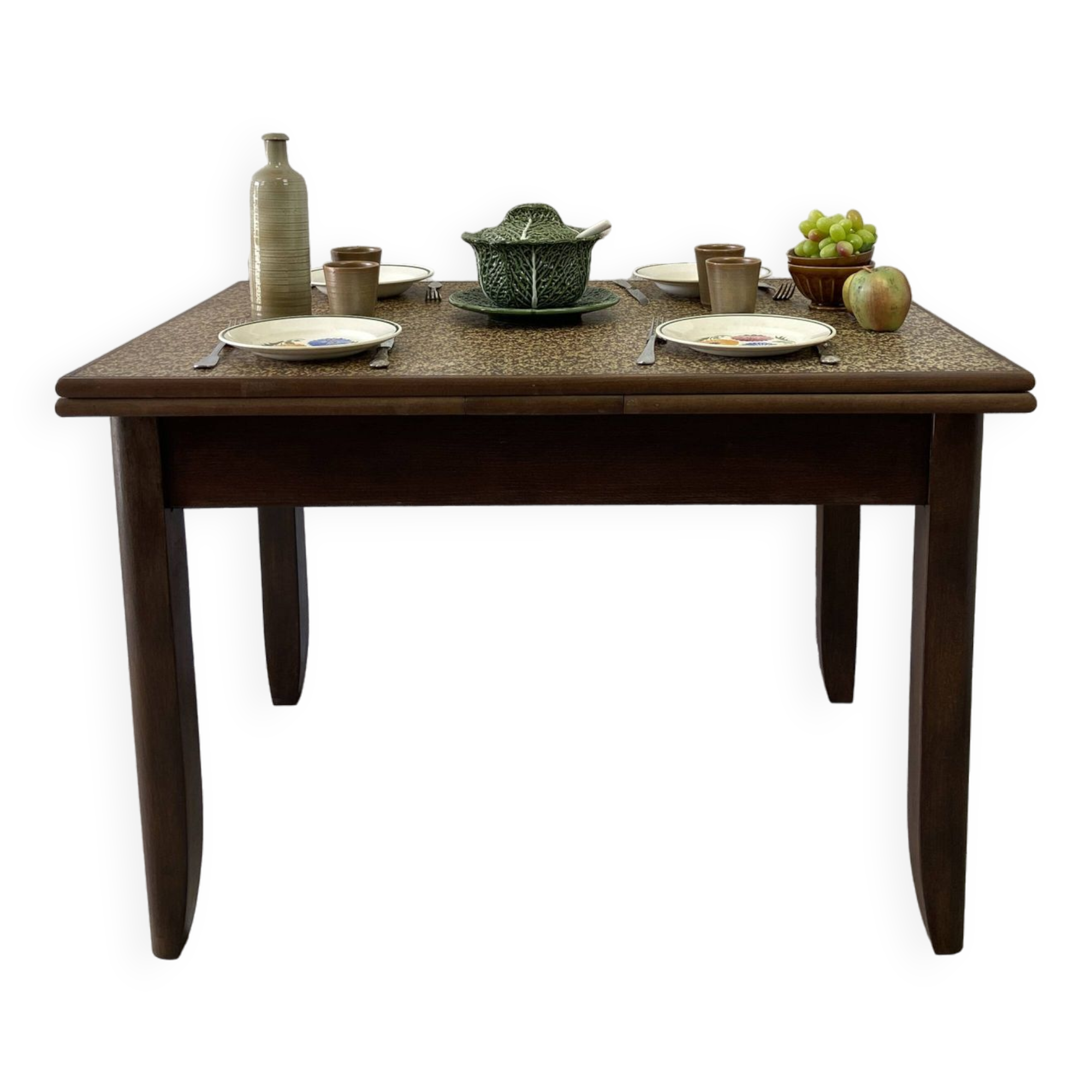 Extendable farm table