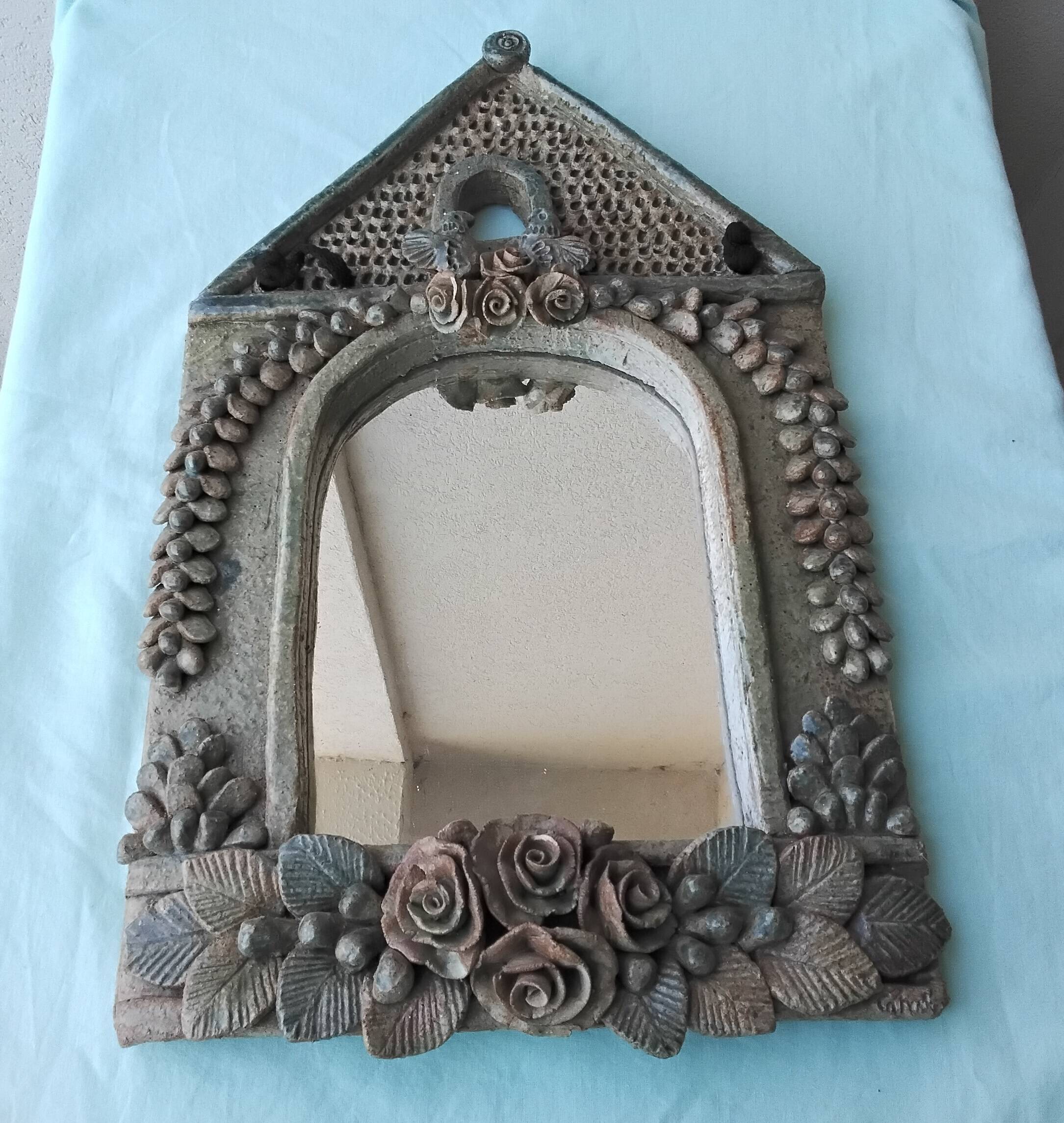 Miroir en grès signé Catido