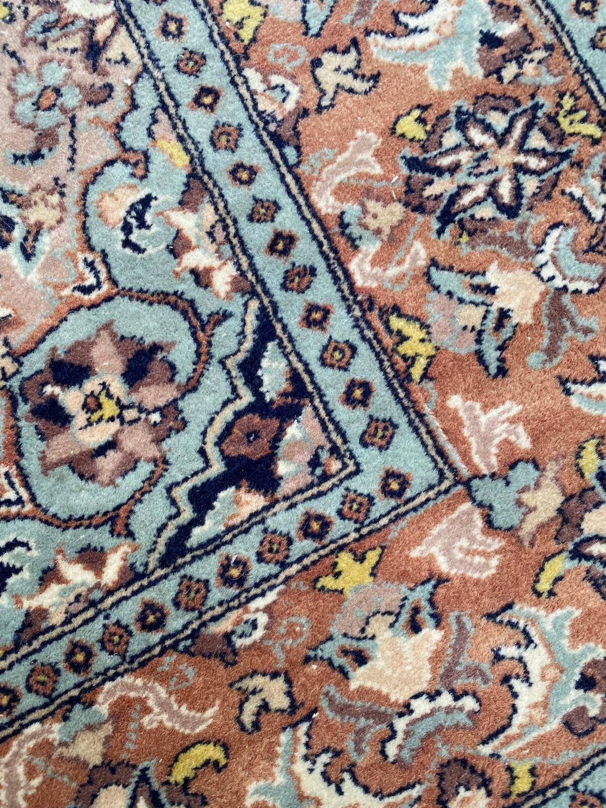 Handmade knotted wool Persian rug 130x200cm