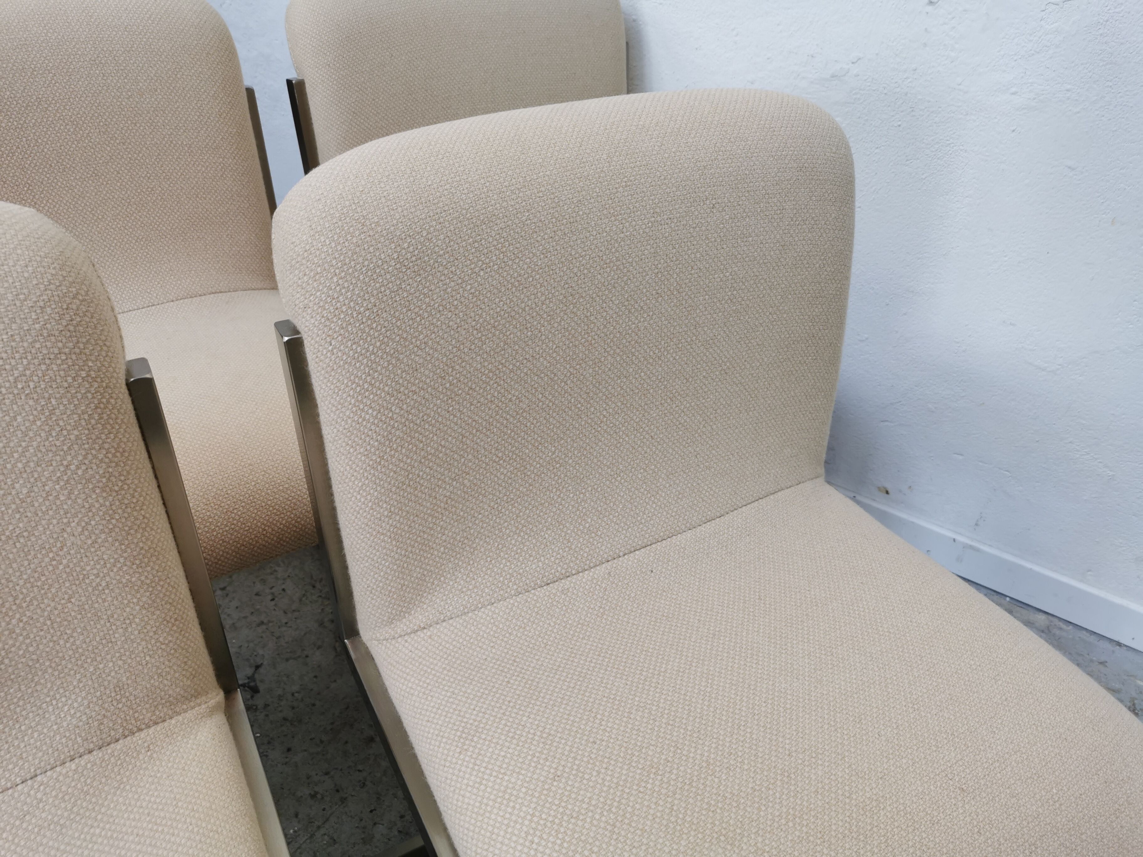 Set of 6 vintage chairs design 1970