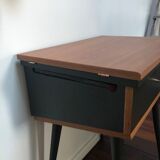 Singer desk