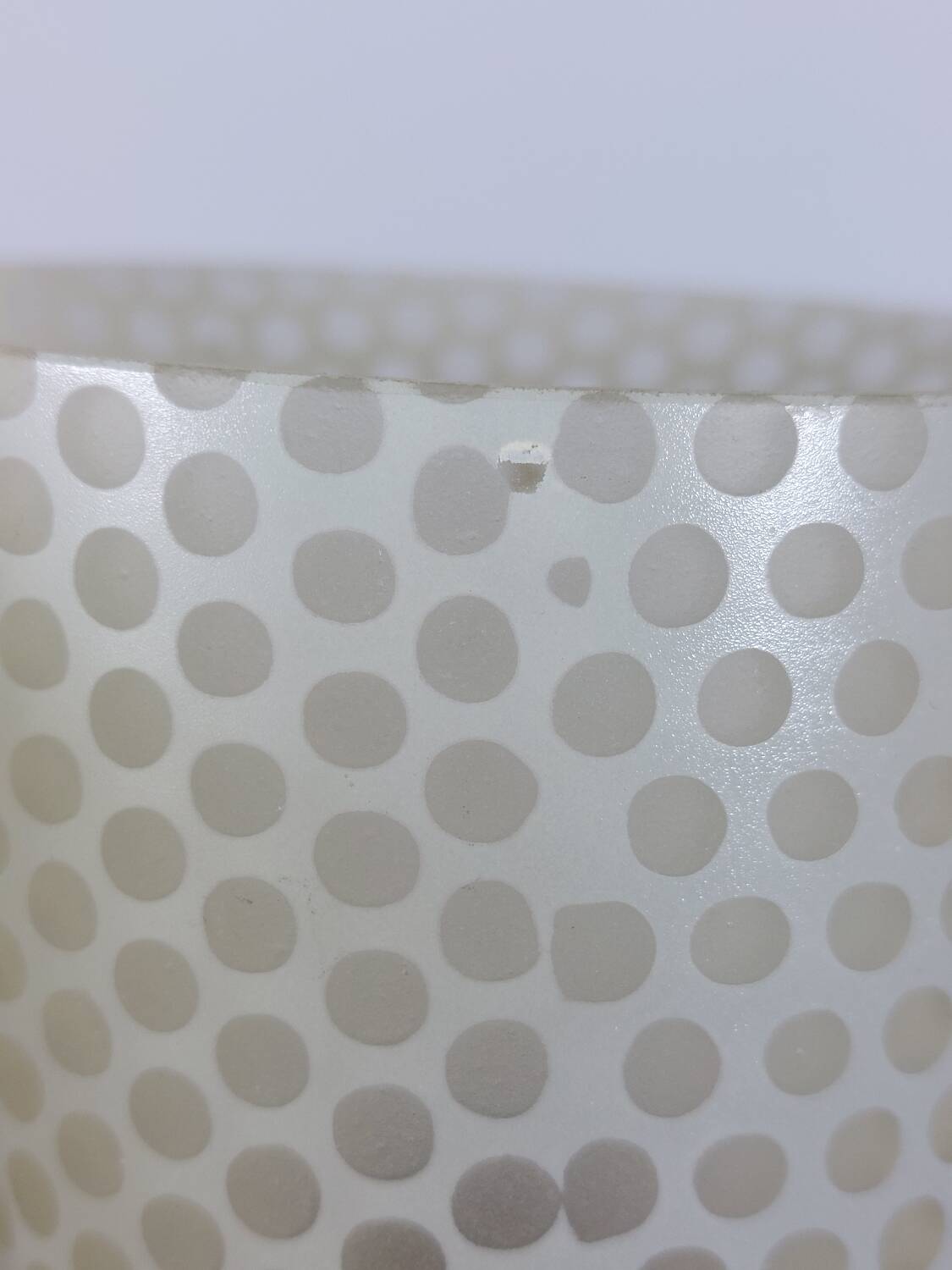 Vintage wall lamp from the 1950s in brass with flower decoration.