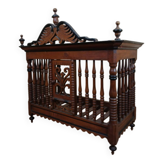 Provencal bread box in carved openwork walnut circa 1800