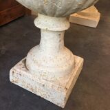 Pair of medicid vasques, cast, exterior