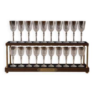 Ensemble de 20 verres en cristal taillé à la main (1985)