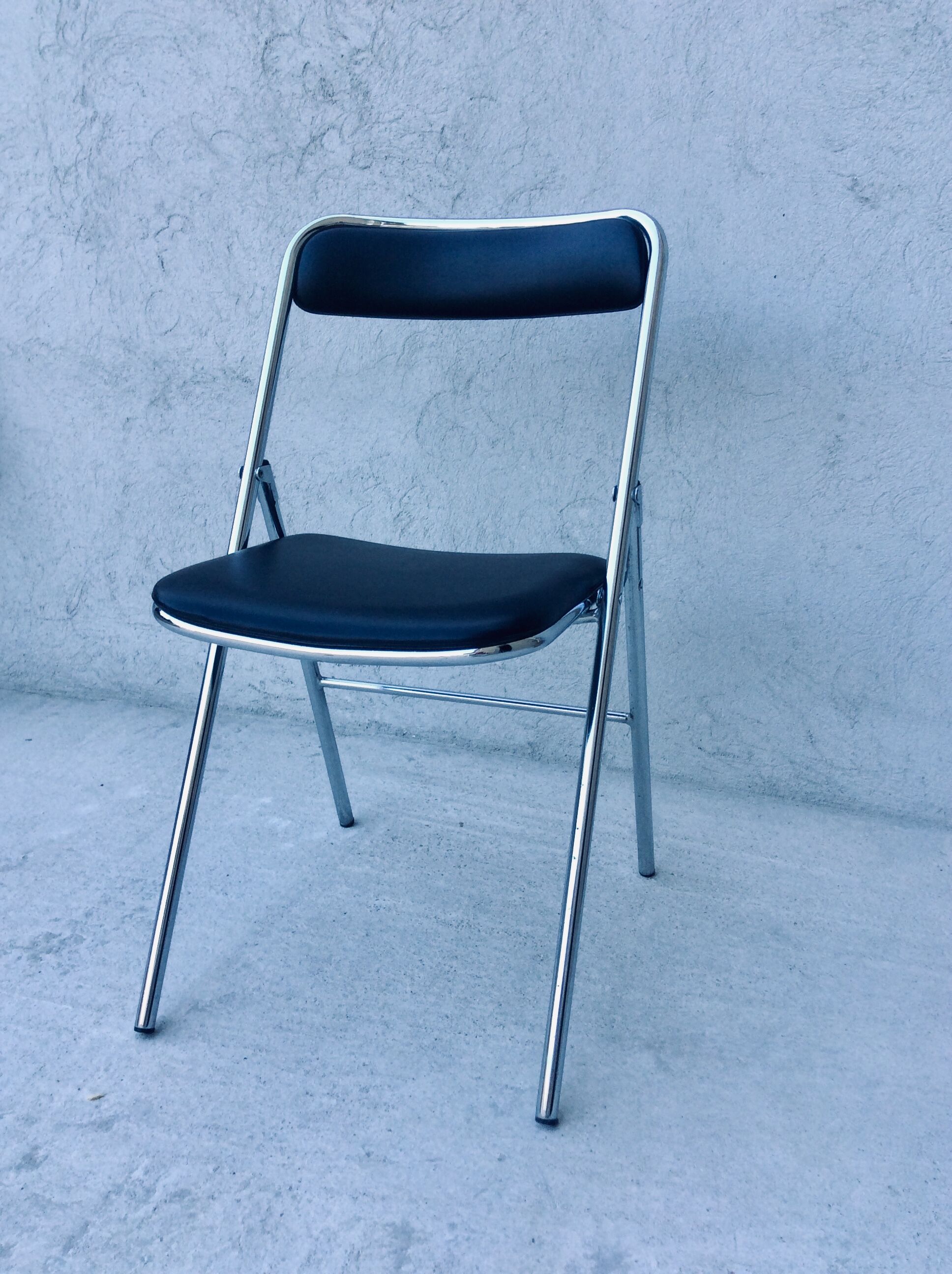 Chaise pliante chrome et skaï, vintage 70