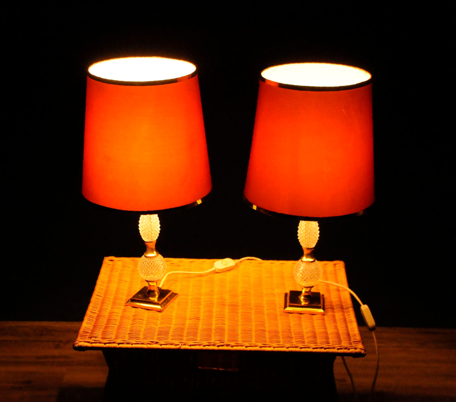 Paire de lampes en verre, modèle baccarat, xxe siècle