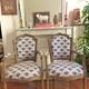 Paire de fauteuils Louis XVI restaurés