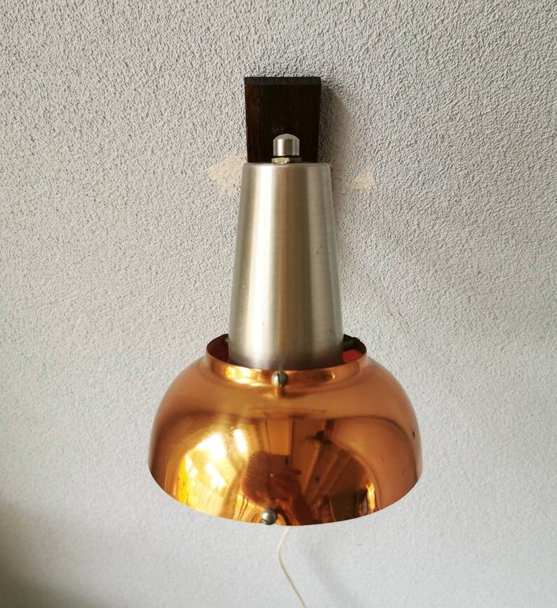 Dutch 1970s wall apply