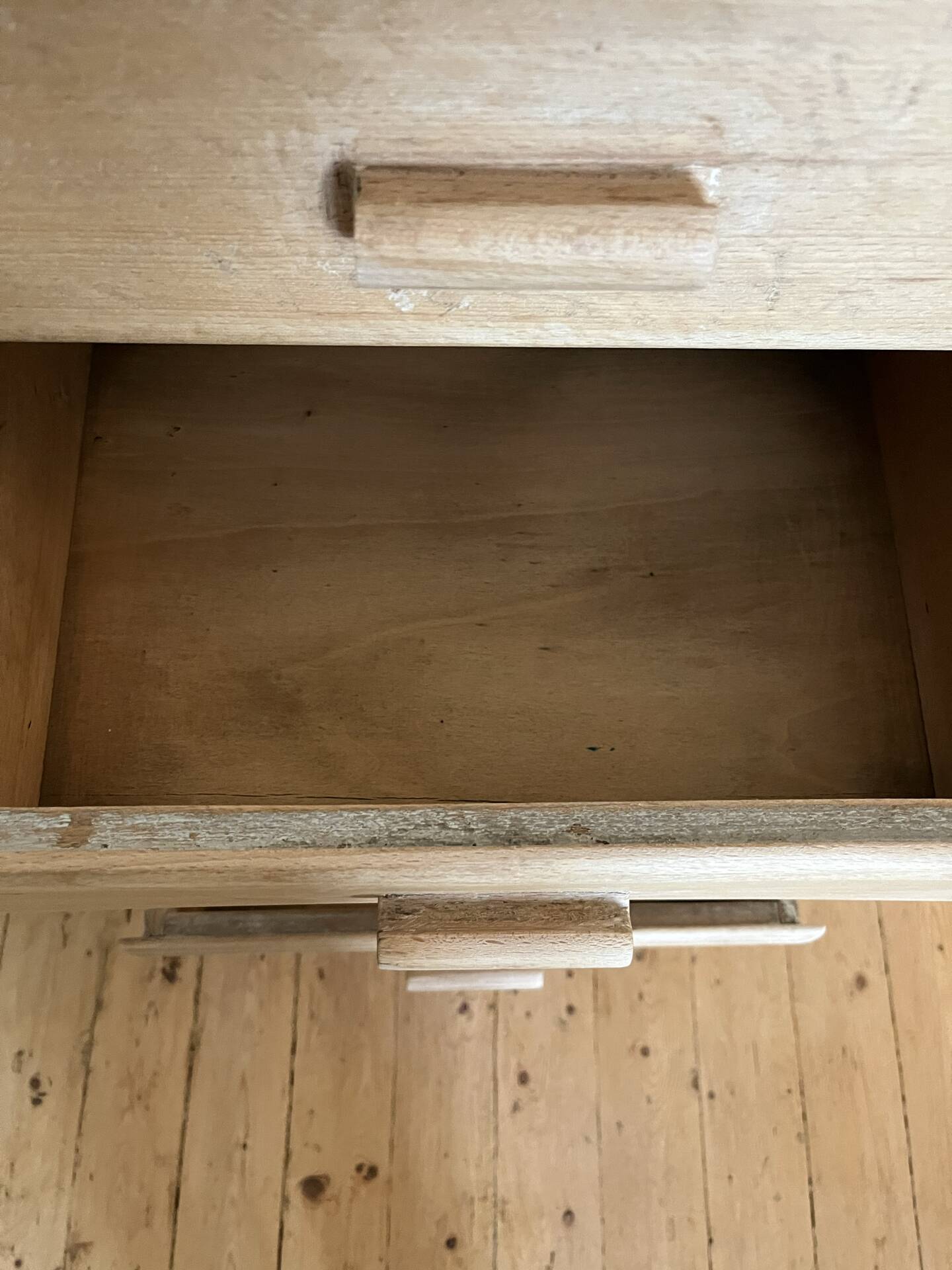 Vintage pine chest of drawers – 5 drawers