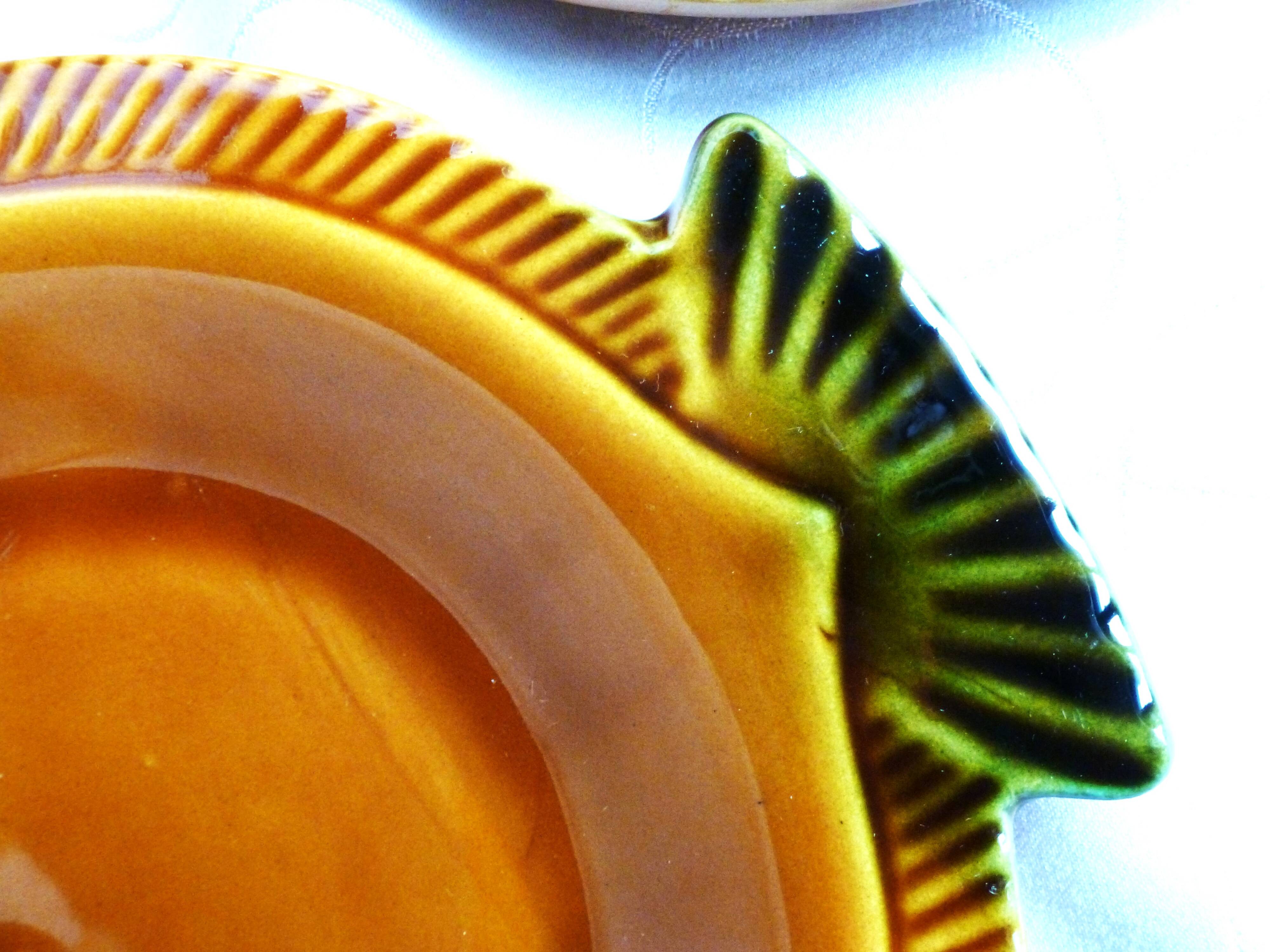 4 vintage Sarreguemines fish barbotine plates, vintage plates.