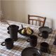 Petite tasse en grès noir