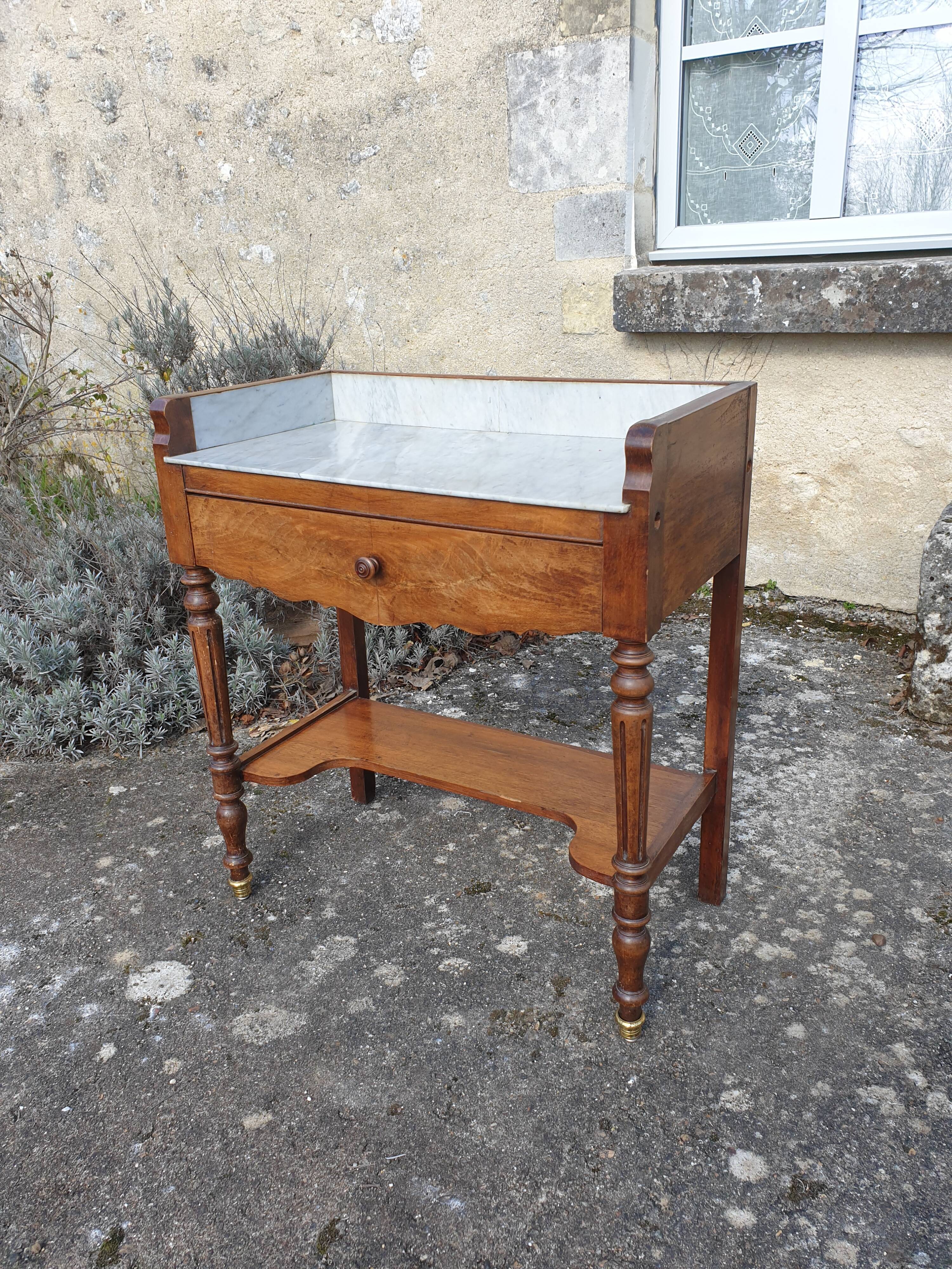White marble dressing table
