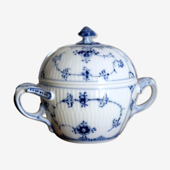 Royal Copenhagen Sugar Bowl #1/428 Blue Fluted Plain design Arnold Krog