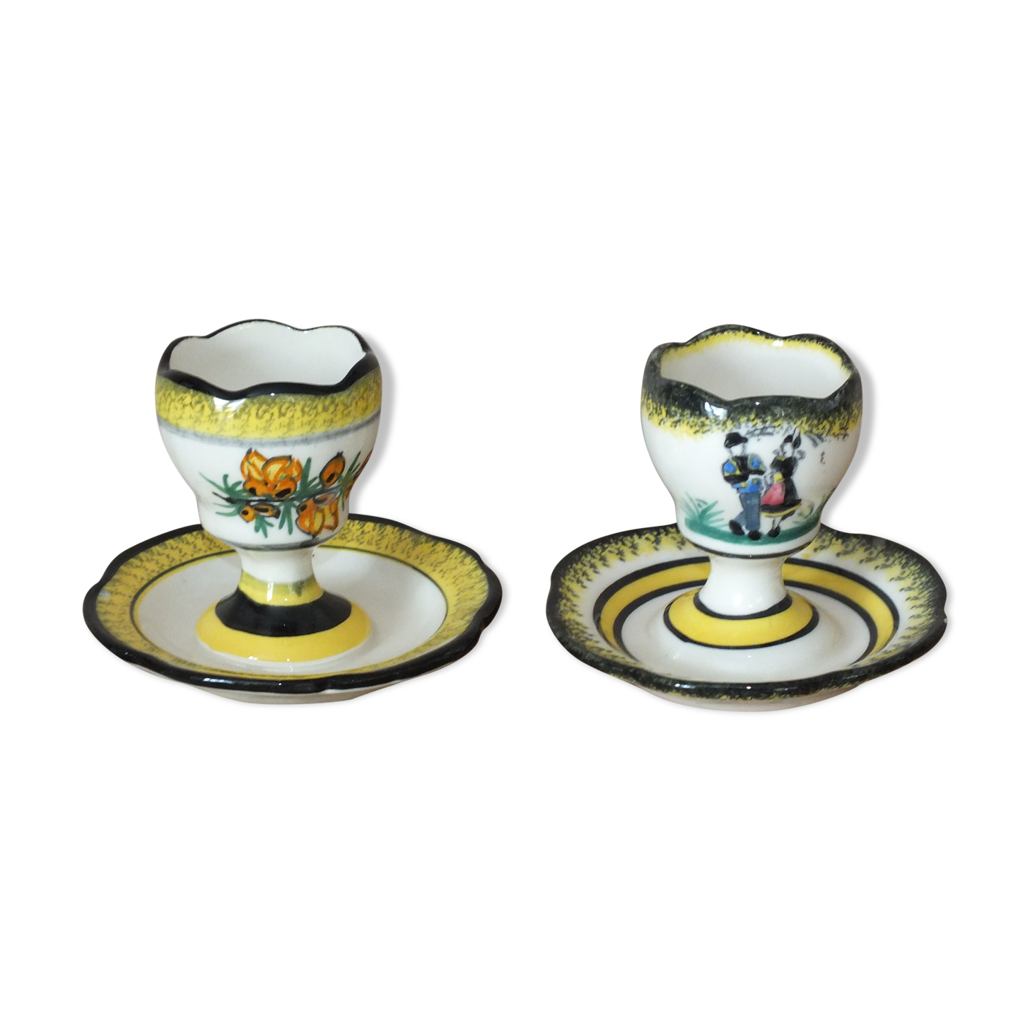 Set of 2 cockroaches on pedestal Henriot Quimper