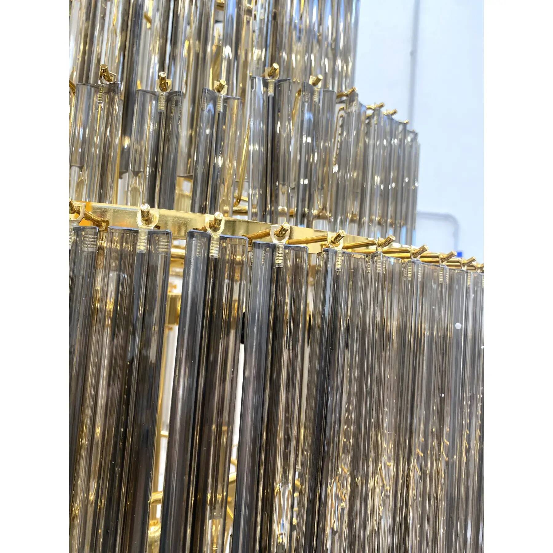 Oversized Contemporary Murano Glass Chandelier, “Quadriedro” Design in Fumé