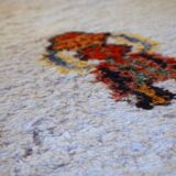 Tapis vintage fait main Gabbeh du Moyen-Orient 140cm x 215cm (1960s)